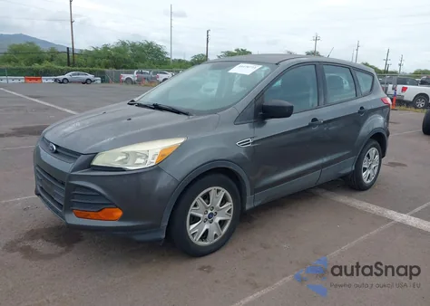 2015 Ford Escape S z USA, uszkodzony, nr VIN 1FMCU0F70FUB31691